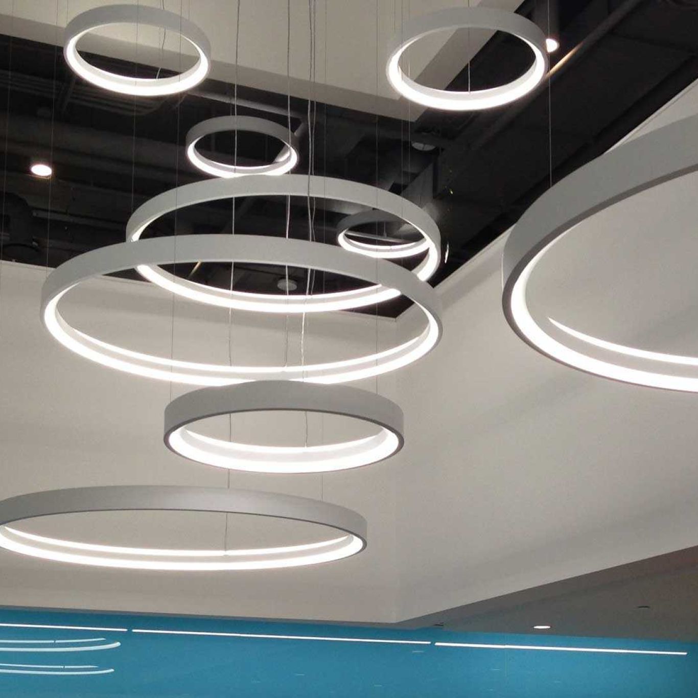 Circular ceiling lighting lai